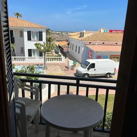 Appartement Lovely Hideaway With Pool And White