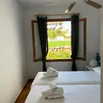 Lovely Hideaway With Pool And White Apartman *