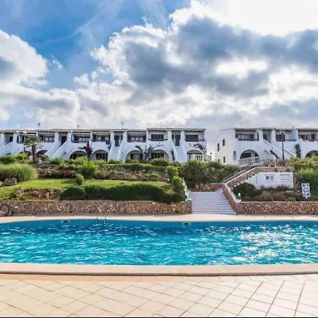 Lejlighed Lovely Hideaway With Pool And White