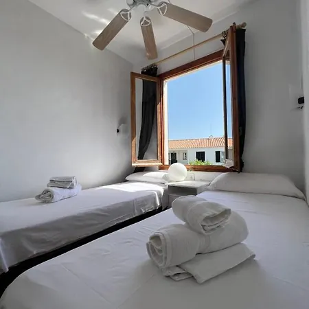 Lovely Hideaway With Pool And White *