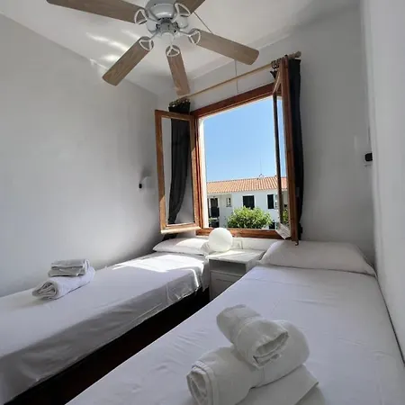 公寓 Lovely Hideaway With Pool And White *