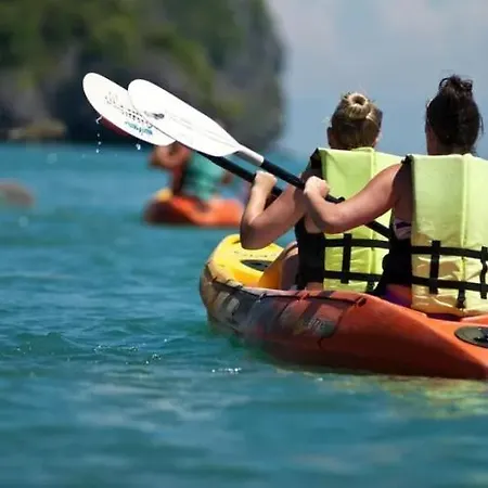 Lovely Hideaway With Pool And White Appartement