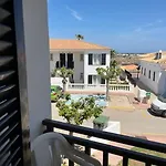 דירה Lovely Hideaway With Pool And White *